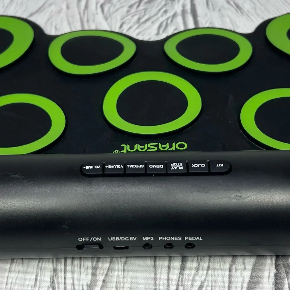 ORASANT Electronic Roll Up Drum Pad. Drum Pad only. Works Good Condition.